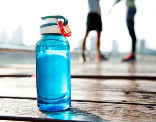 La importancia de la hidratación en el deporte, no olvides beber agua